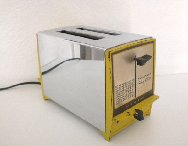Vintage Sears Toaster Yellow - GallivantsVintage