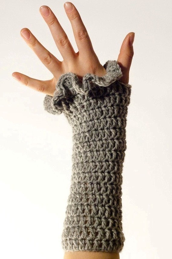PDF CROCHET PATTERN Gloves Tiffany Teaser - grey fingerless fashionable hand warmers with ruffled edge