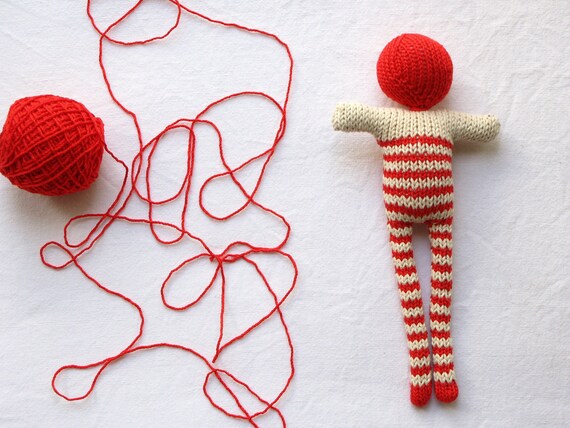 red striped doll - bonhomme