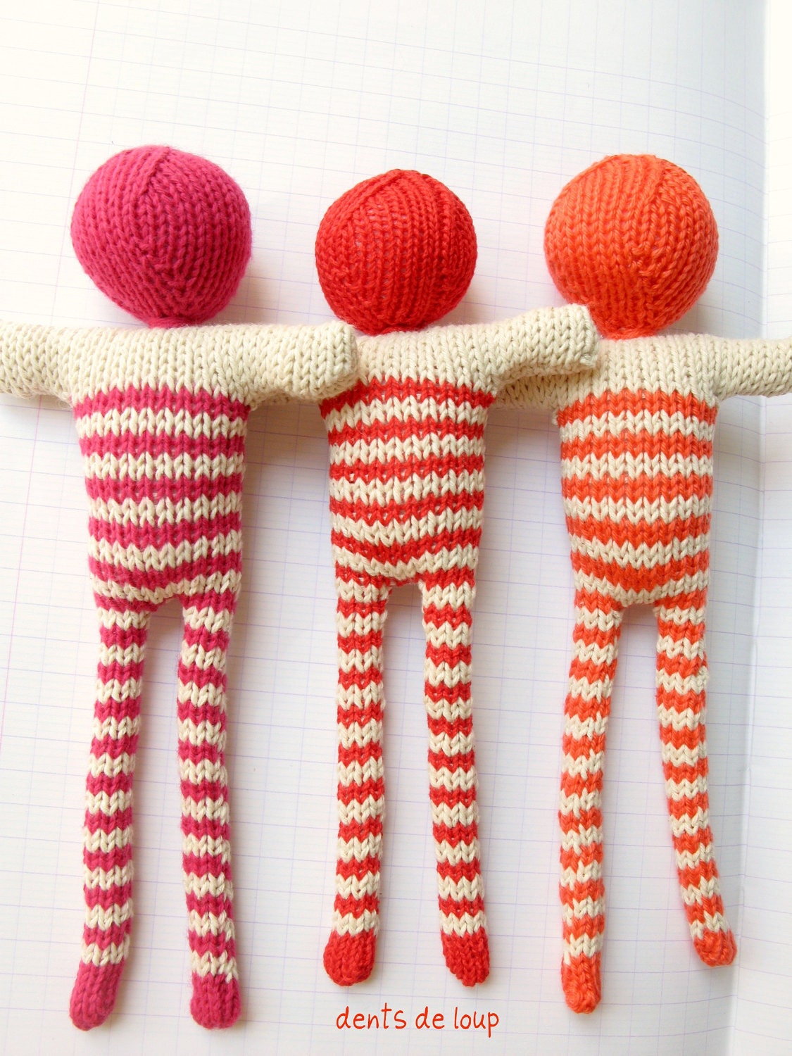 red striped doll - bonhomme
