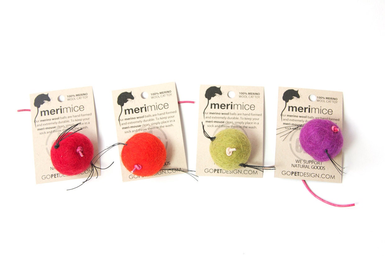 4 Meri-Mice Felt Cat toys, Natural AZO FREE dye Merino wool
