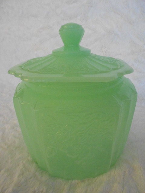 Opaque Jadeite Flowered Column Design Canister