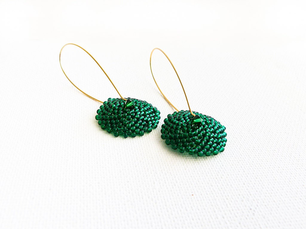 Emerald green long dangle disk earrings. May Birthstone jewelry