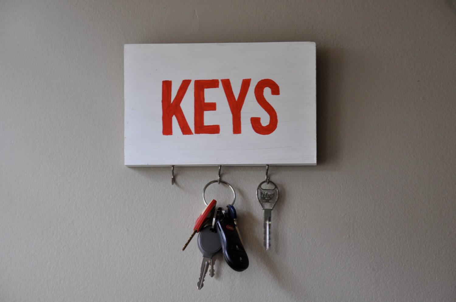 handmade key rack, red and white