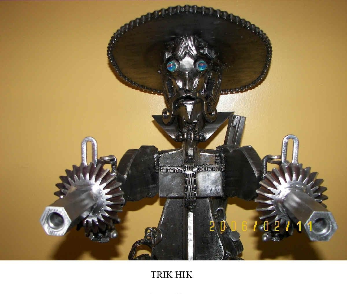 Collectable Metal Cowboy Sculpture - Trik Hik