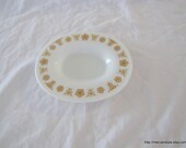 Pyrex Butterfly Gold Pattern Gravy Boat Underplate
