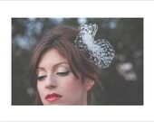 Stylish wedding poof accessory