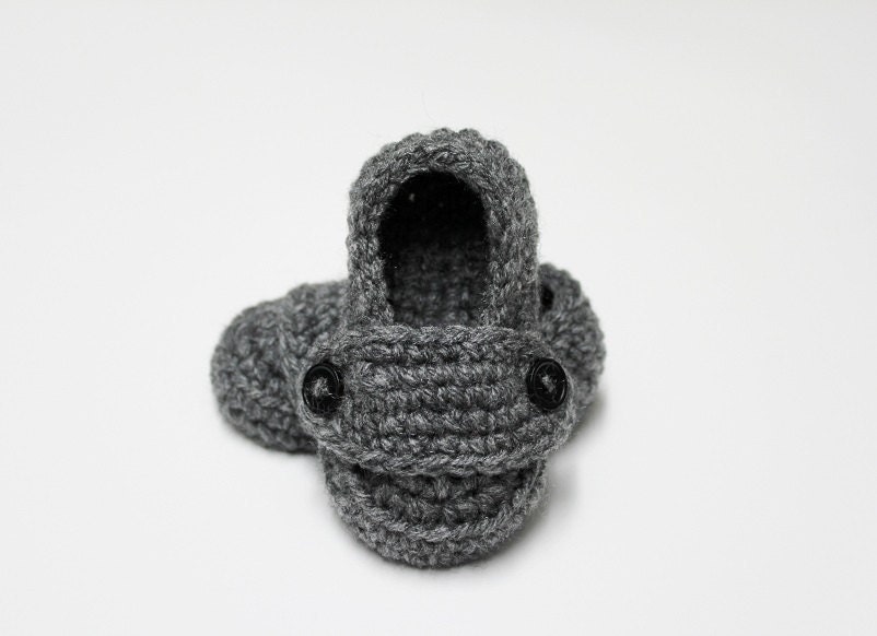 Crocheted Two Buttons Loafer Booties in Heather Gray (Size 0-3, 3-6, 6-9, 9-12 months)