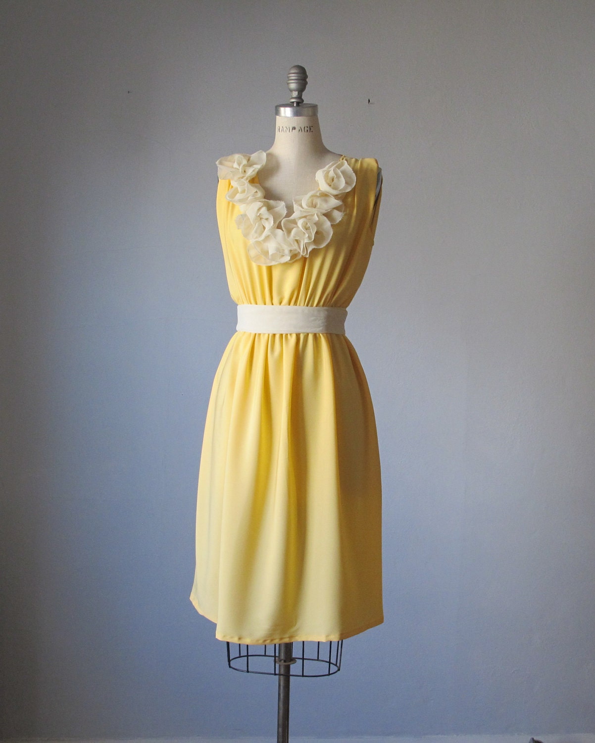 Dress / Bridesmaid / Romantic / Yellow / Dreamy / Bridesmaid / Party / Ruffles Flowers / - AtelierSignature Dress / Bridesmaid / Romantic / Yellow / Dreamy / Bridesmaid / Party / Ruffles Flowers / - AtelierSignature