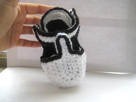 T-strap Crochet Baby Booties for Boys or Girls (pdf pattern for sale)