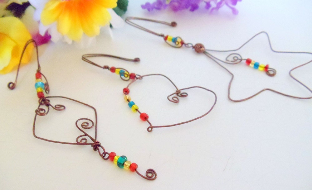 3 Large Whimsical Pot Sitters,  Wire Ornaments, (Flower Pot Charms) Wire Wrapped Handmade by simplysuzie2