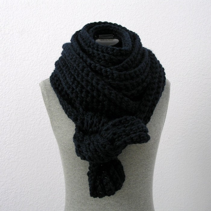Chunky Extra Long Scarf in Navy Blue - The Extra Long Belfort