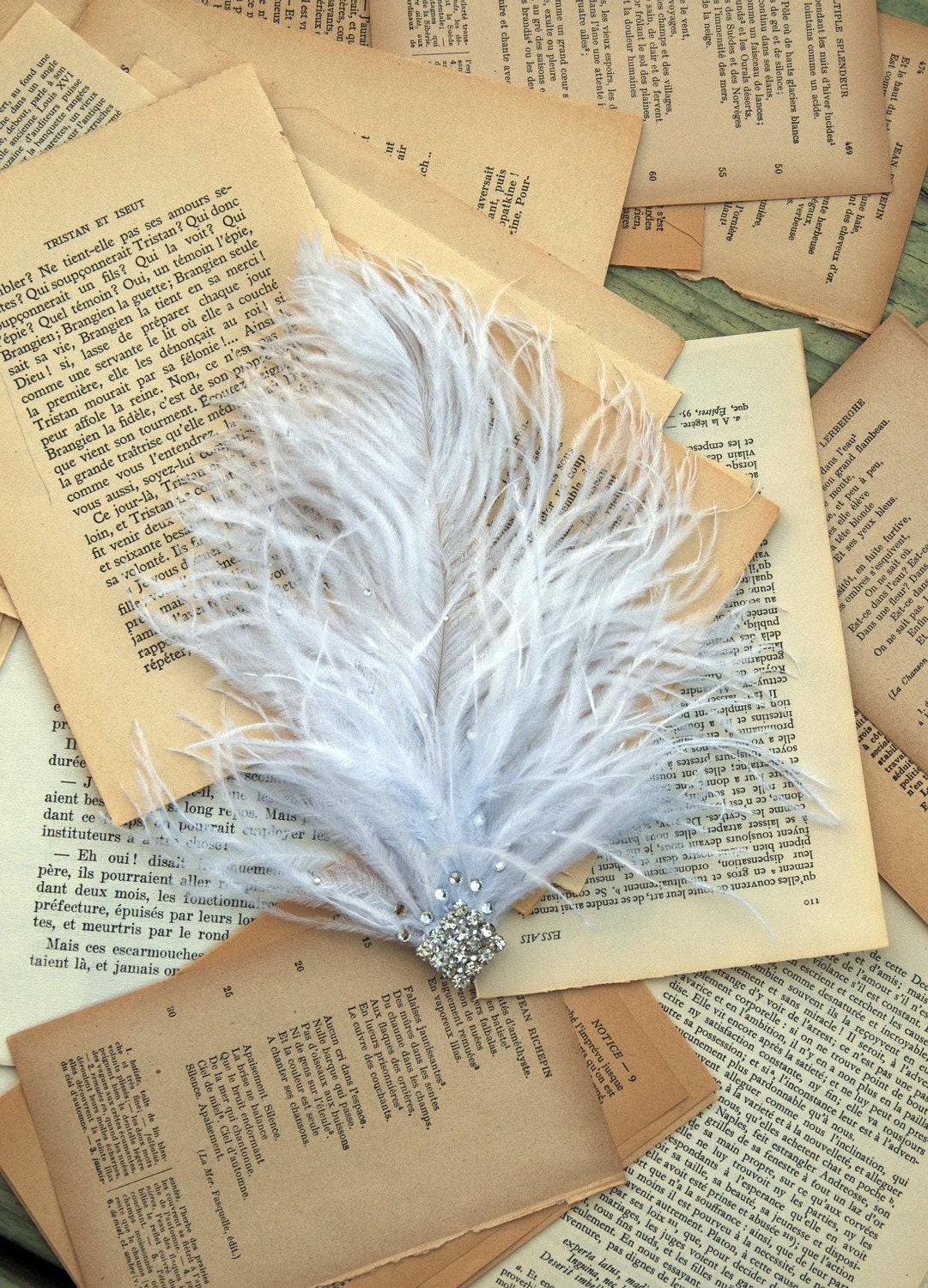 Ostrich feathers and crystals bridal hair clip "Becca"