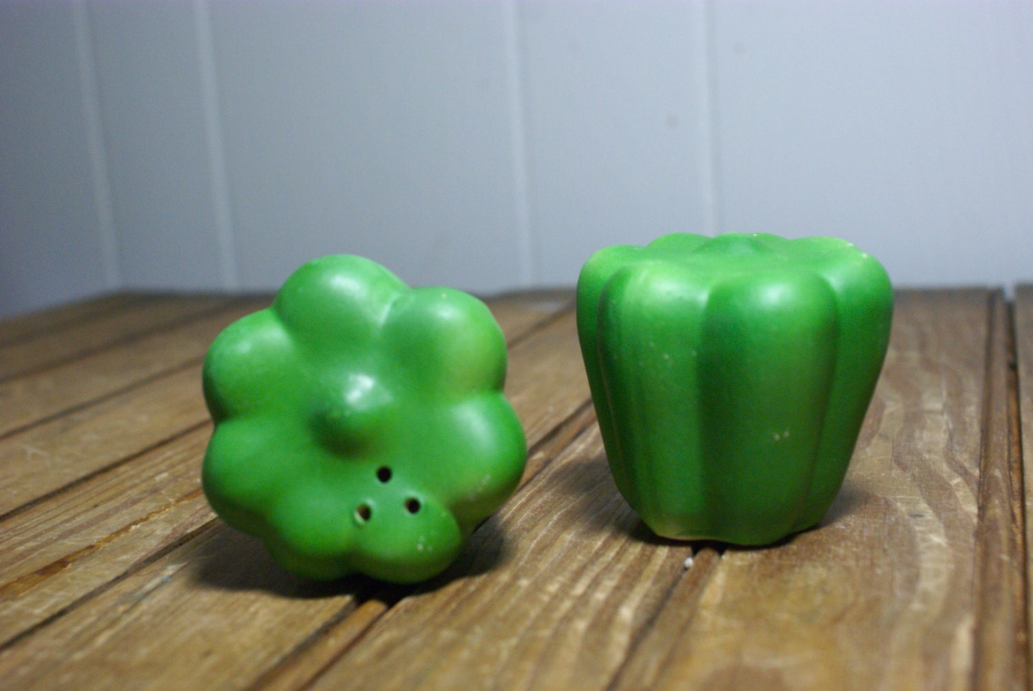 Vintage Green Pepper Ceramic Salt and Pepper Shakers