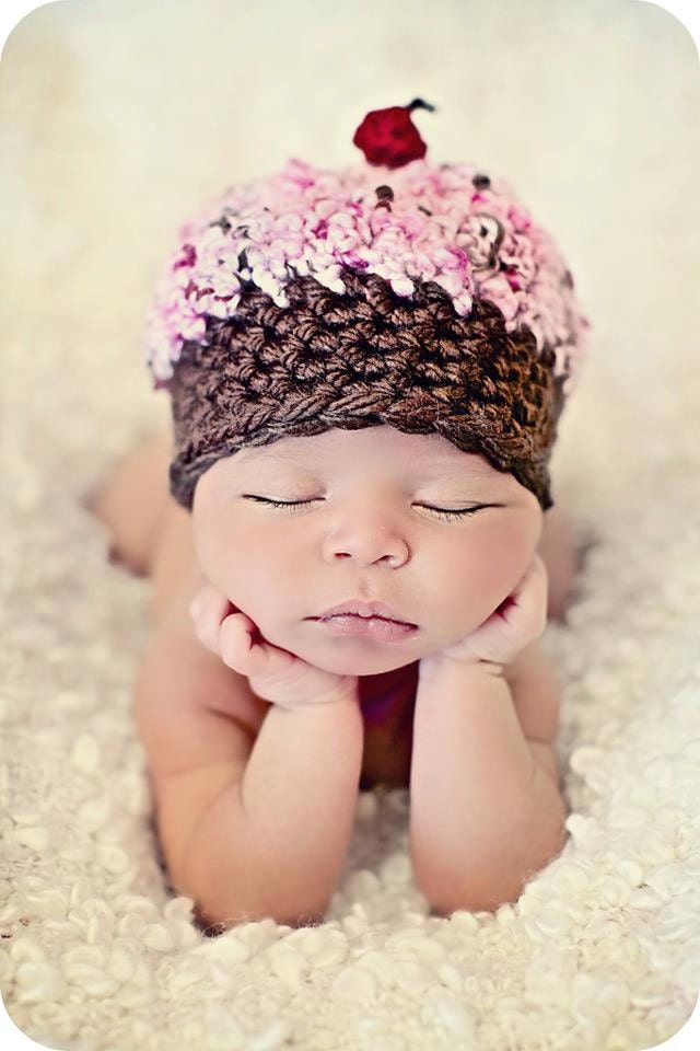 Newborn Baby Girl Photo Prop Cupcake Hat