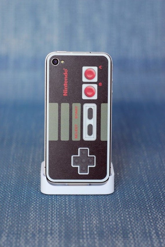 iPhone 4 Retro Nintendo Controller Skin & Wrap