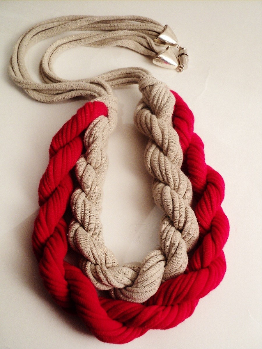 The Conqueror - Red And Cream Necklace