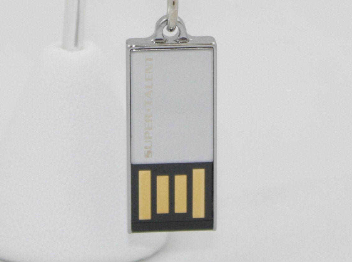 8GB USB Memory Silver Necklace