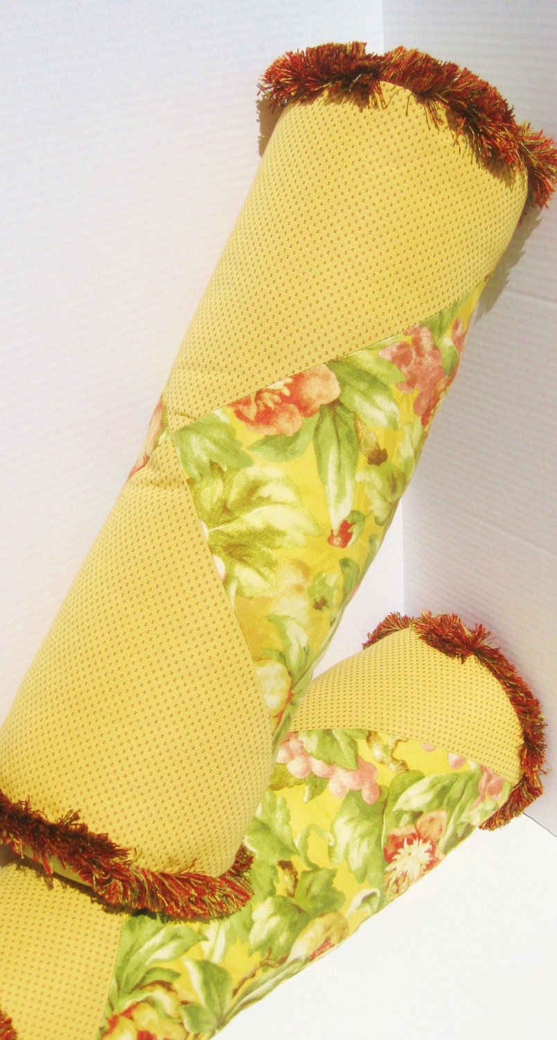 Pillows Pair Round Bolster