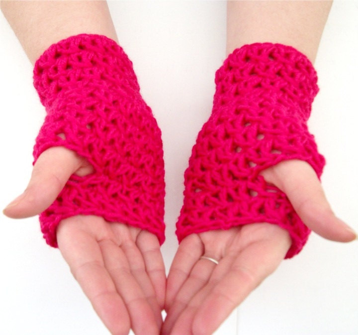 Red- Pink Fingerless Gloves Bamboo Wool Lipstick Pink Color New