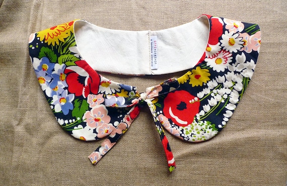 peterpan collar - summer collar - colorful blossom flowers