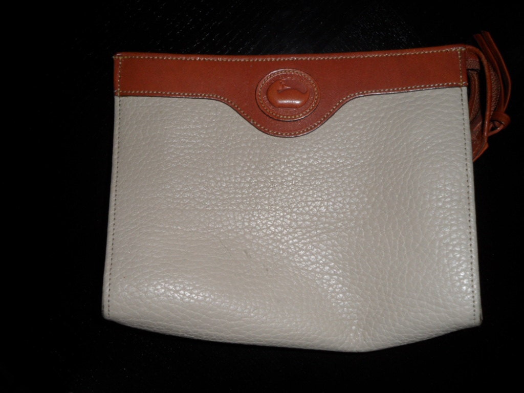 Vintage Dooney and Bourke all weather leather make up bag