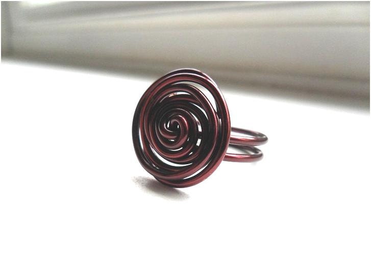Burgundy Wire Swirl Ring