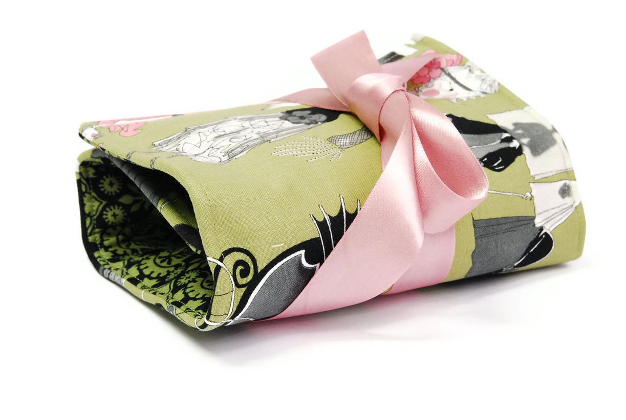 Makeup organizer bag in Green Ghastlie Family, fashion Makeup roll, Cosmetics holder, makeup storage