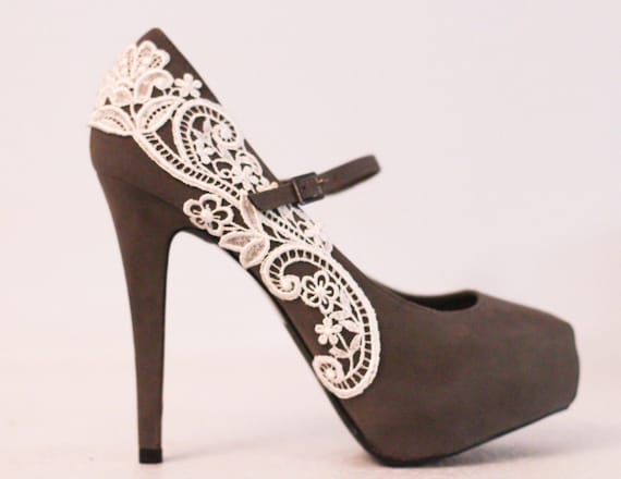 Gray Platform Pumps with Venise Lace .. Size 7