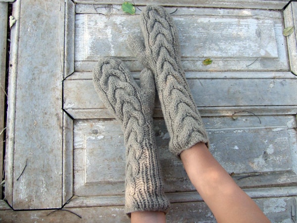 Bella Brown Long Cable Mittens in Wool Alpaca