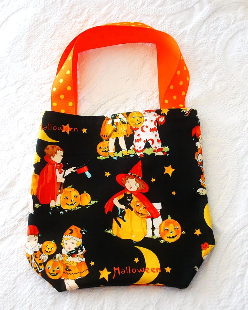 Halloween Trick or Treat Tote Bag in Vintage Children's Retro Black and Orange Cotton Print