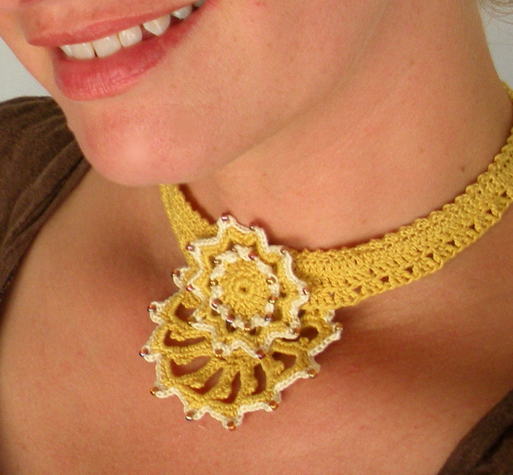 Crochet Gold Star - Beaded Choker