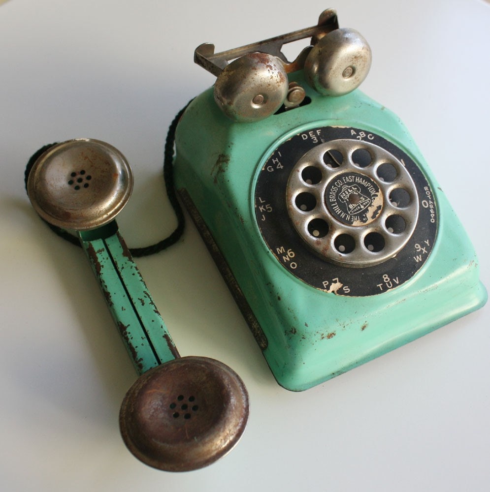 Vintage N.N. Hill Brass Co. Tin Toy Rotary Telephone