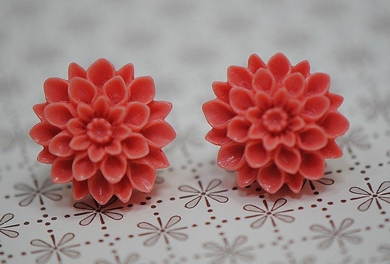 MUM Earrings - Blood Orange, Paprika, Orange Red Chrysanthemum Stud Earrings