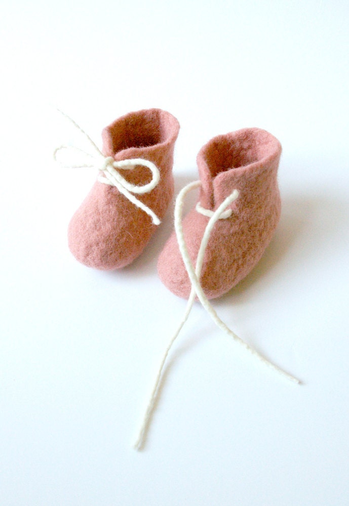 eco friendly gift / handmade felted baby booties / FLOWER BUDS / made to  order