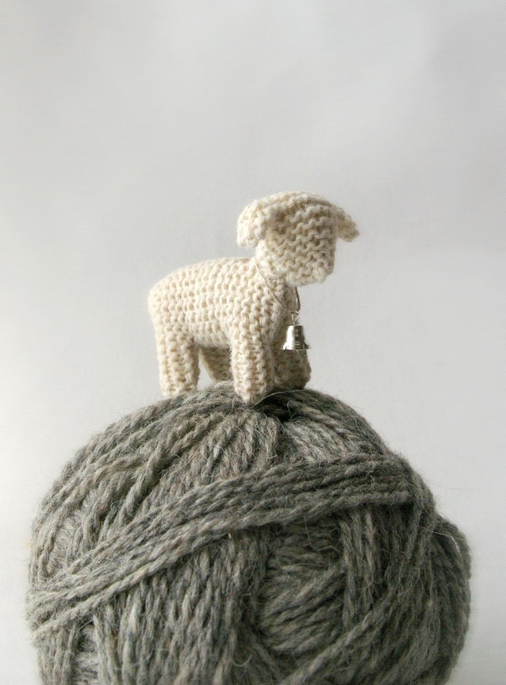 small small knitted SHEEP / made to order