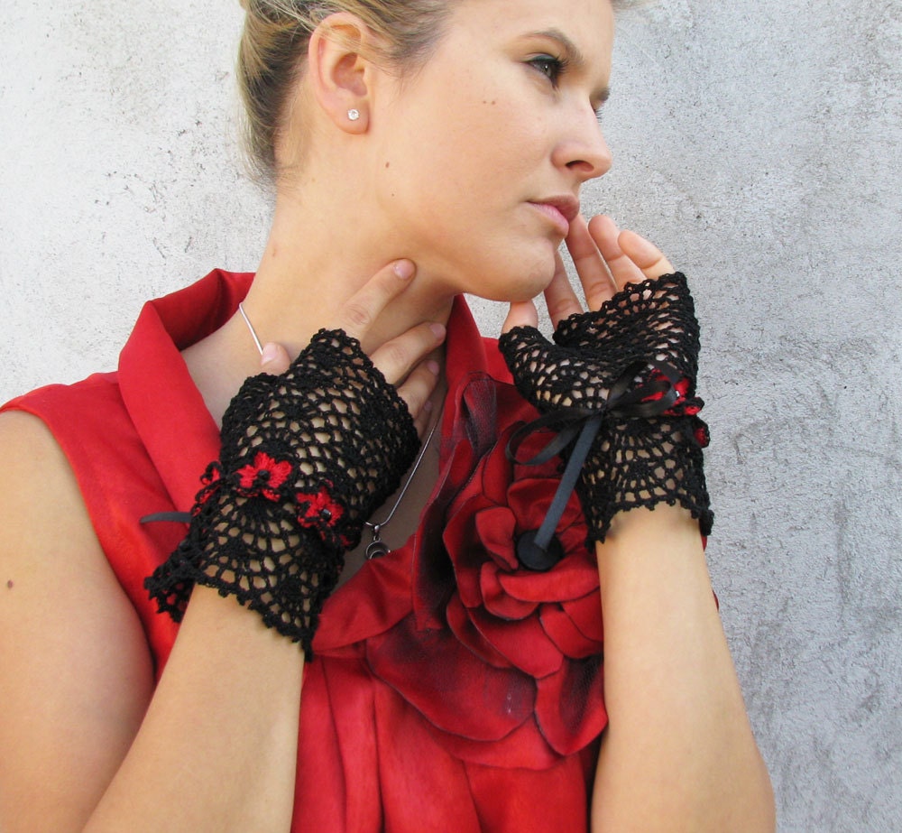 Gloves Mittens  Women Accessories short elegant BLACK with RED crochet flowers fingerless gloves