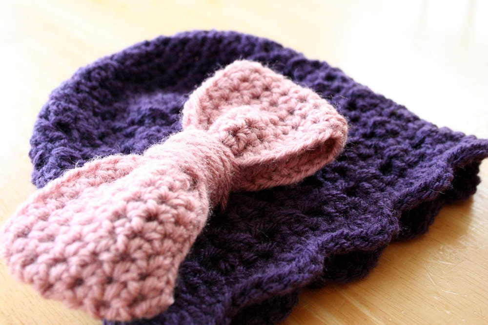 Crochet Newborn Cloche Style Bow Hat - purple pink flower - READY TO SHIP