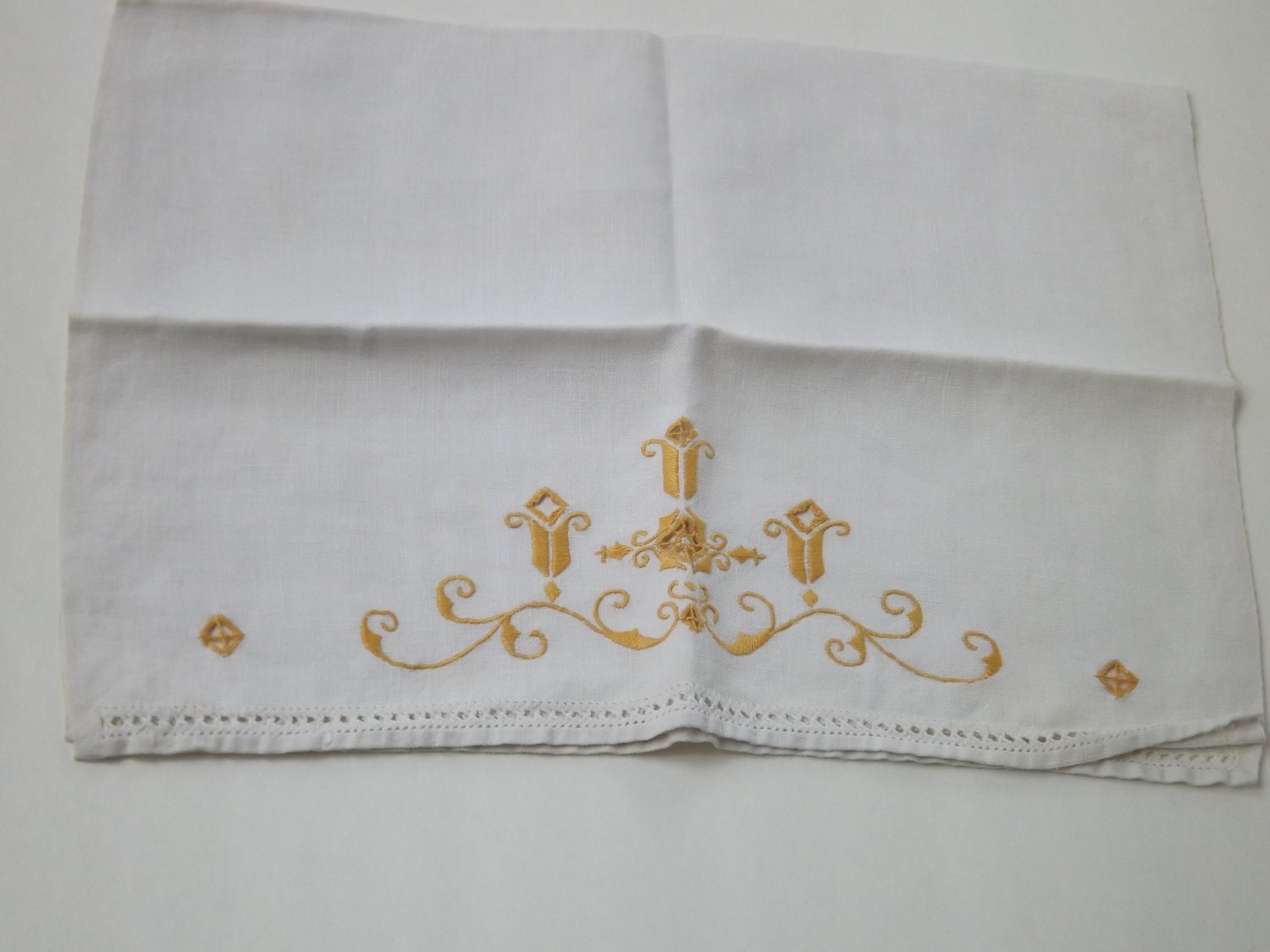 SALE--Majestic Golden Vintage Linen Tea Towel