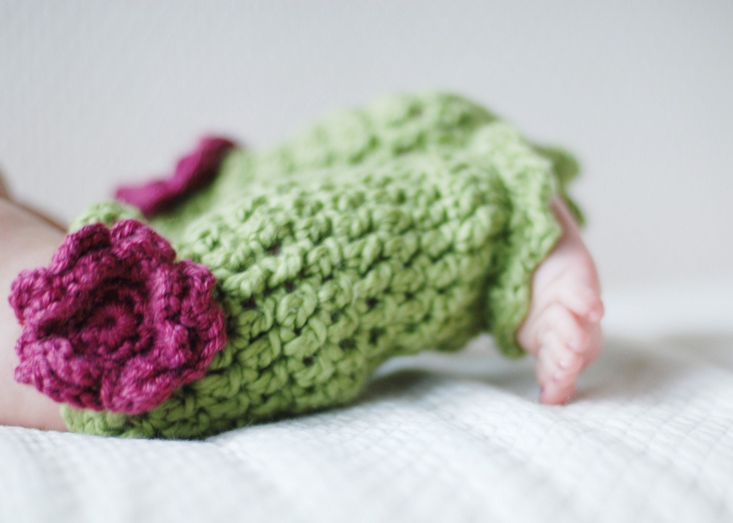 Green Baby Legwarmers with flower organic cotton