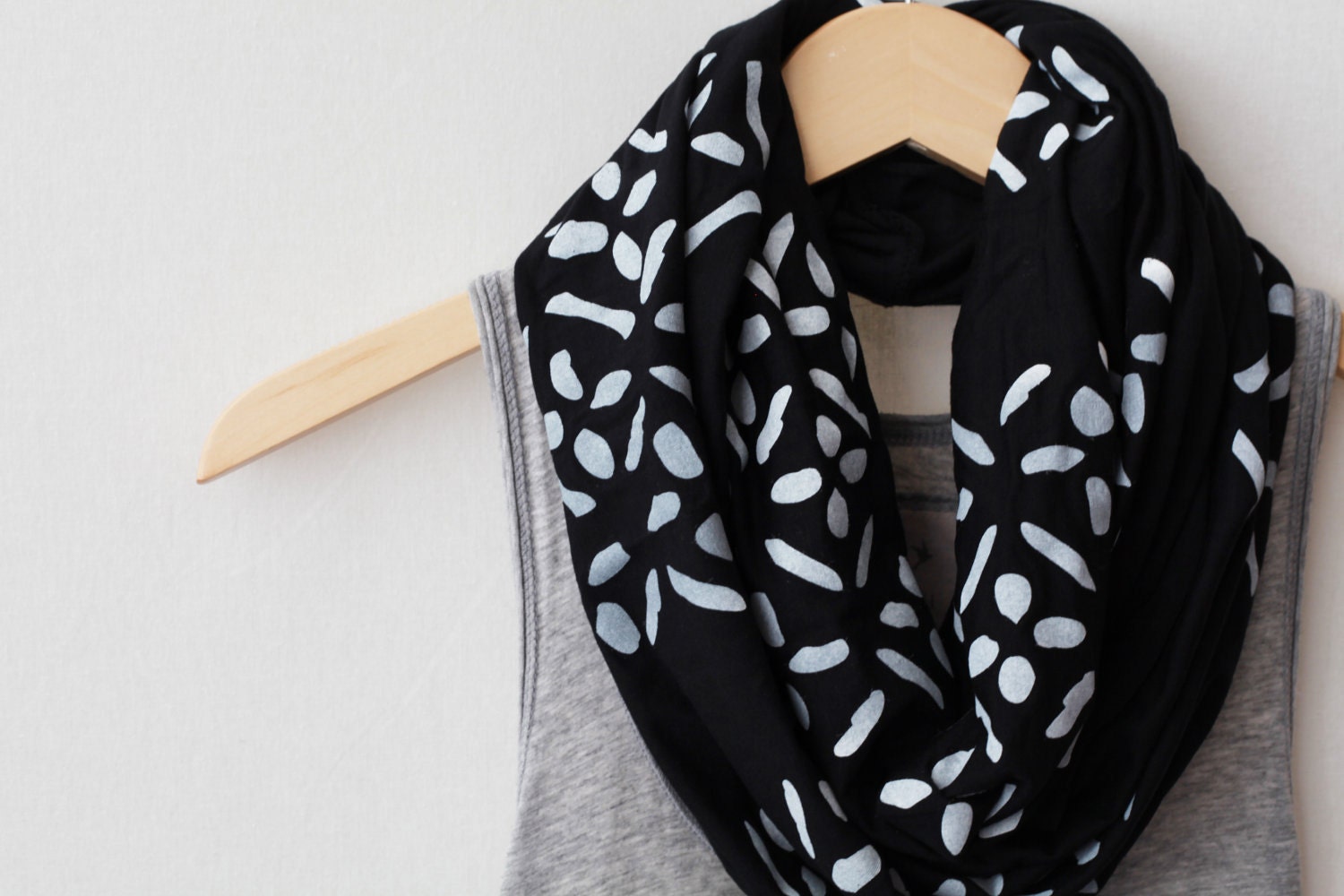INFINITY SCARF - Screen Printed - White Cross-Diamonds on Black