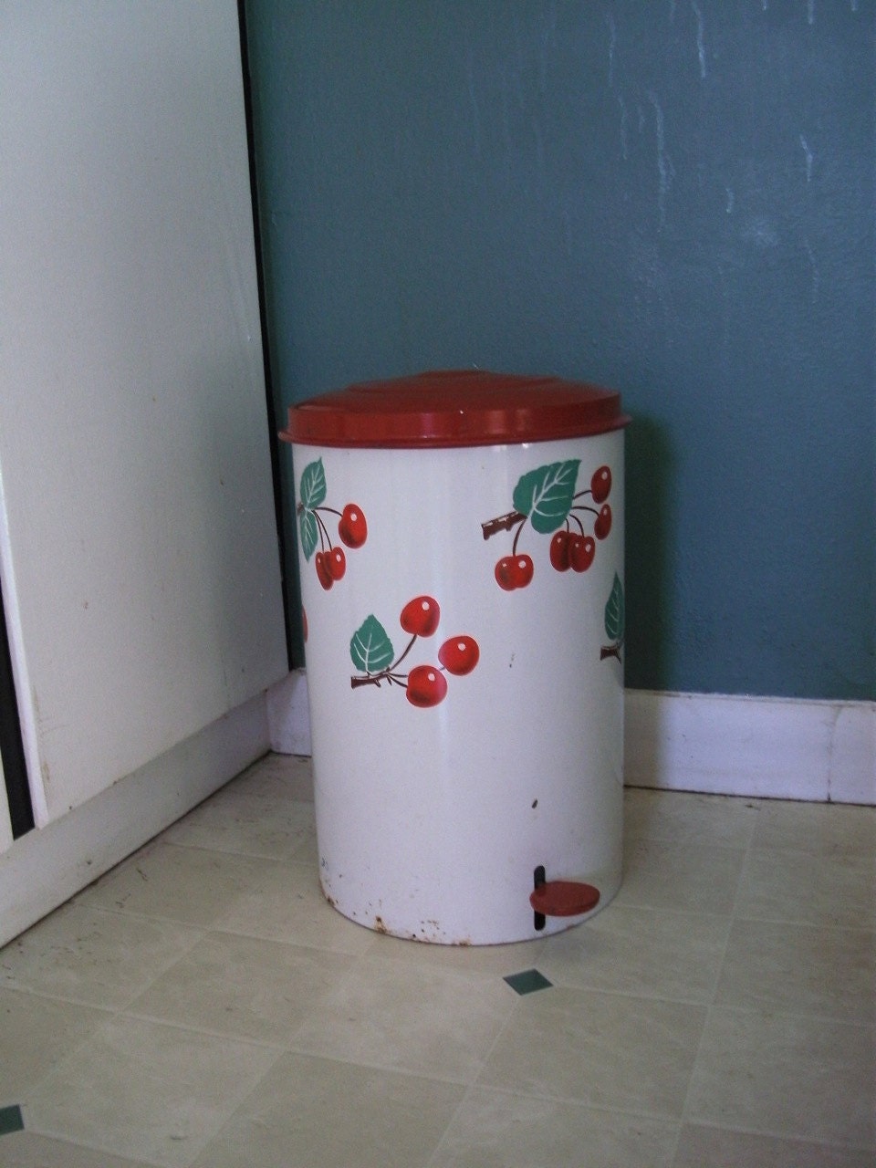 Cherry Flip Top Trash Can