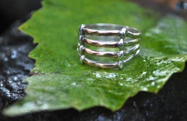 Vintage Sterling Silver / 18K Overlay Peruvian Artisian made Ring
