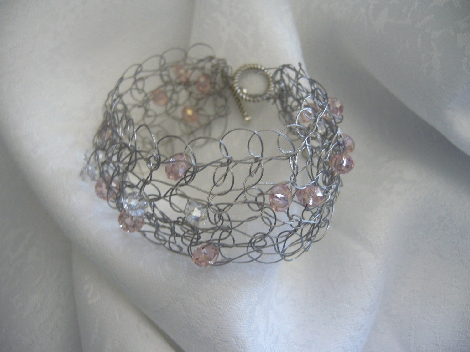 Crochet beaded bracelet