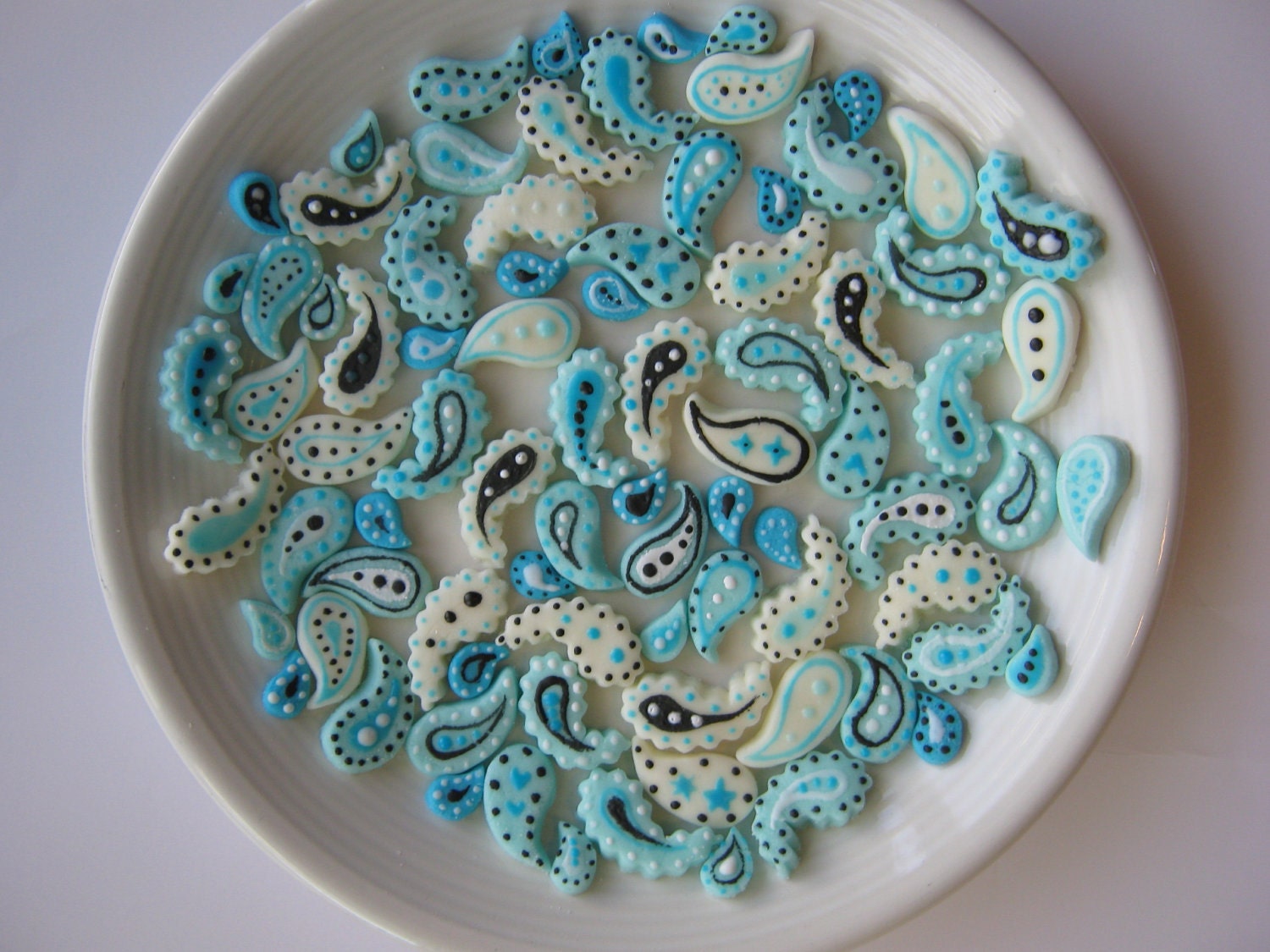 PAISLEY MINTS - Cream Cheese Mints - Special Occasions, Weddings, Parties - 200 mints