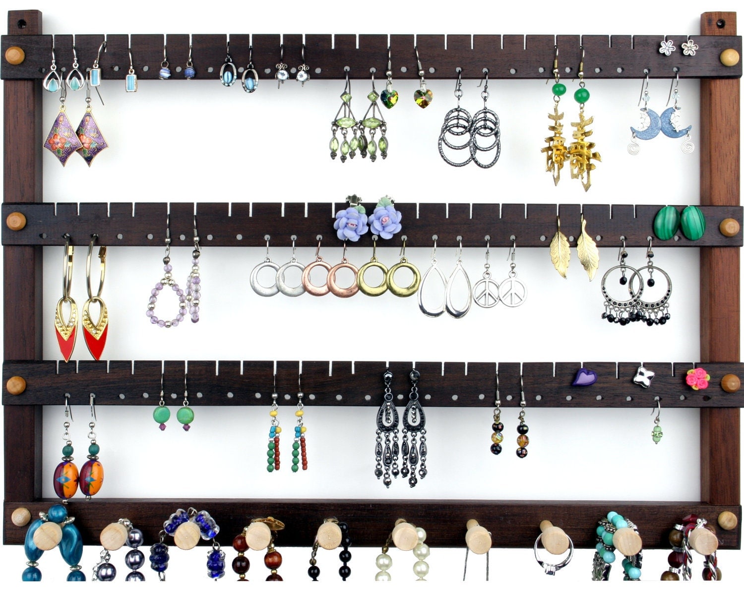 wall jewelry holder