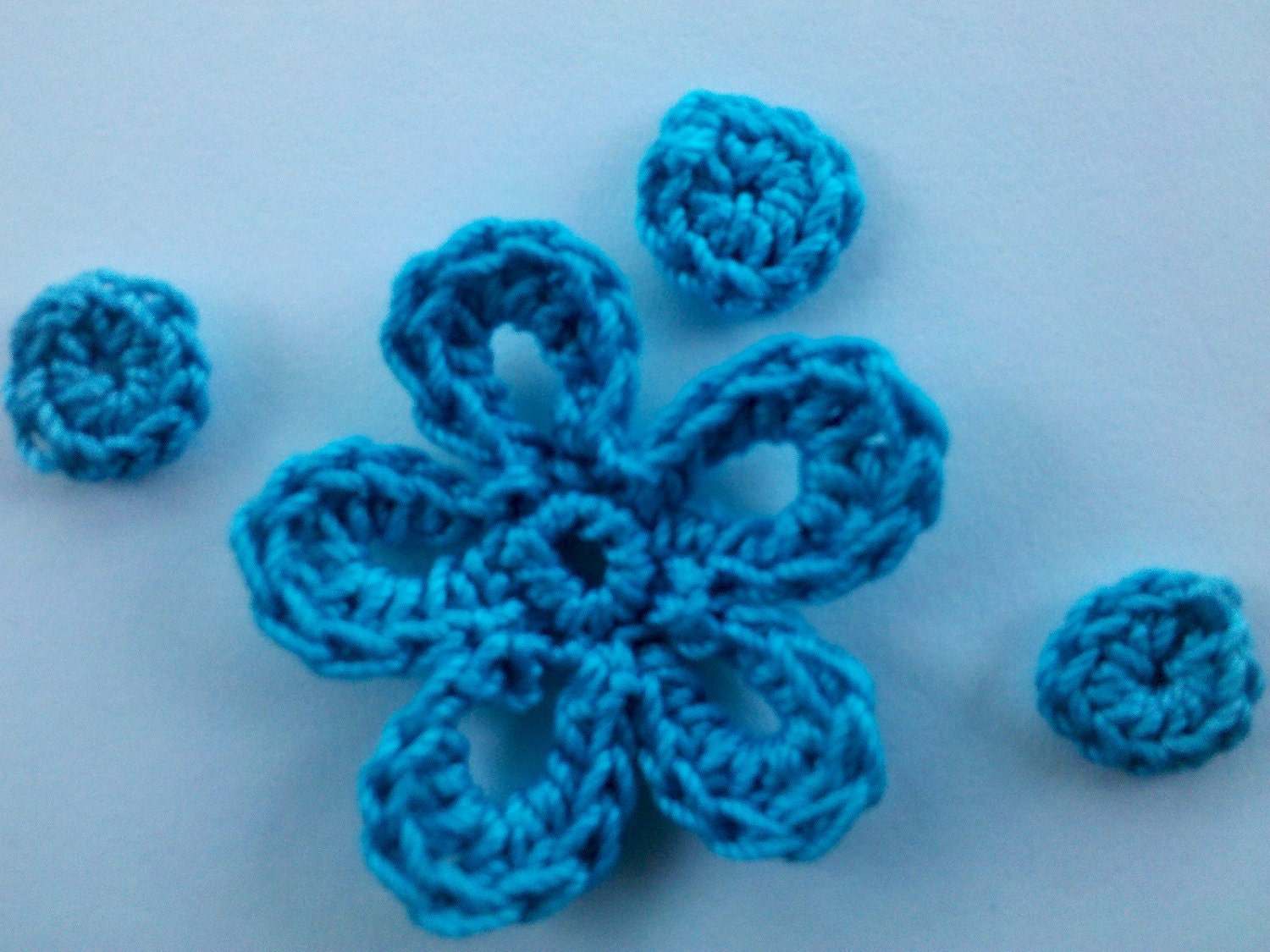 Set of crochet flower and 3 crochet circle appliques Craft for scrapbooking, card making