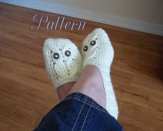 Crochet Pattern, It's a Hoot Owl Ladies Slipper in four sizes.