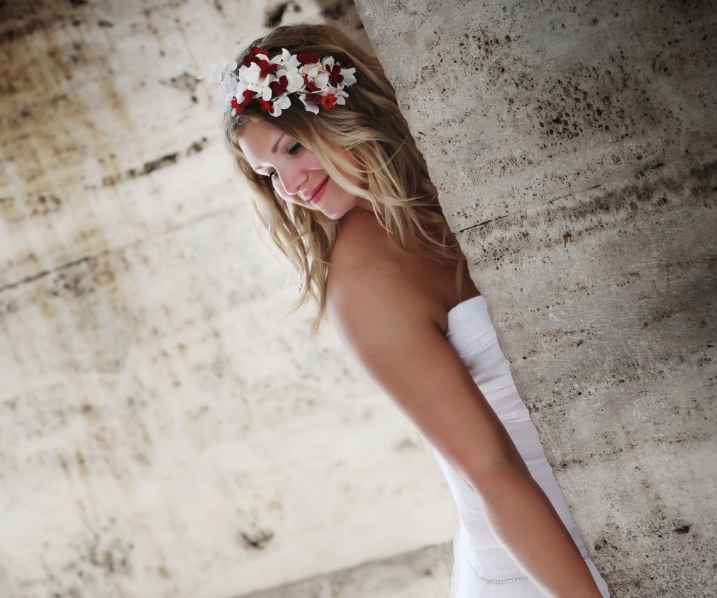 Flower Headband Wreath, wedding hair piece - La Colombe - Crown, Hair Flower, White, Flower Girl, Tiara, hair accessory