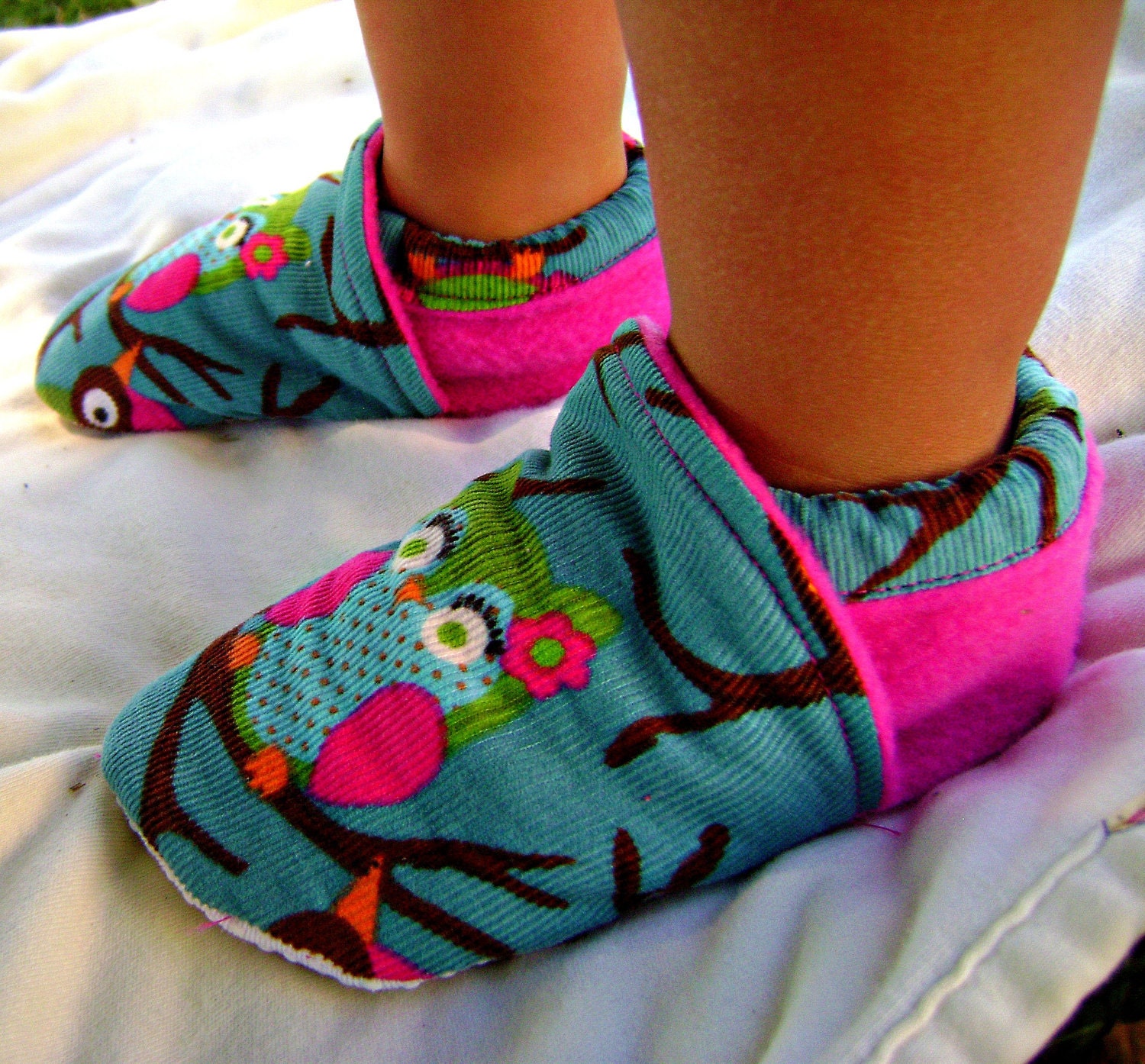 Baby girl owl shoes, owl crib shoes, infant toddler booties, soft sole